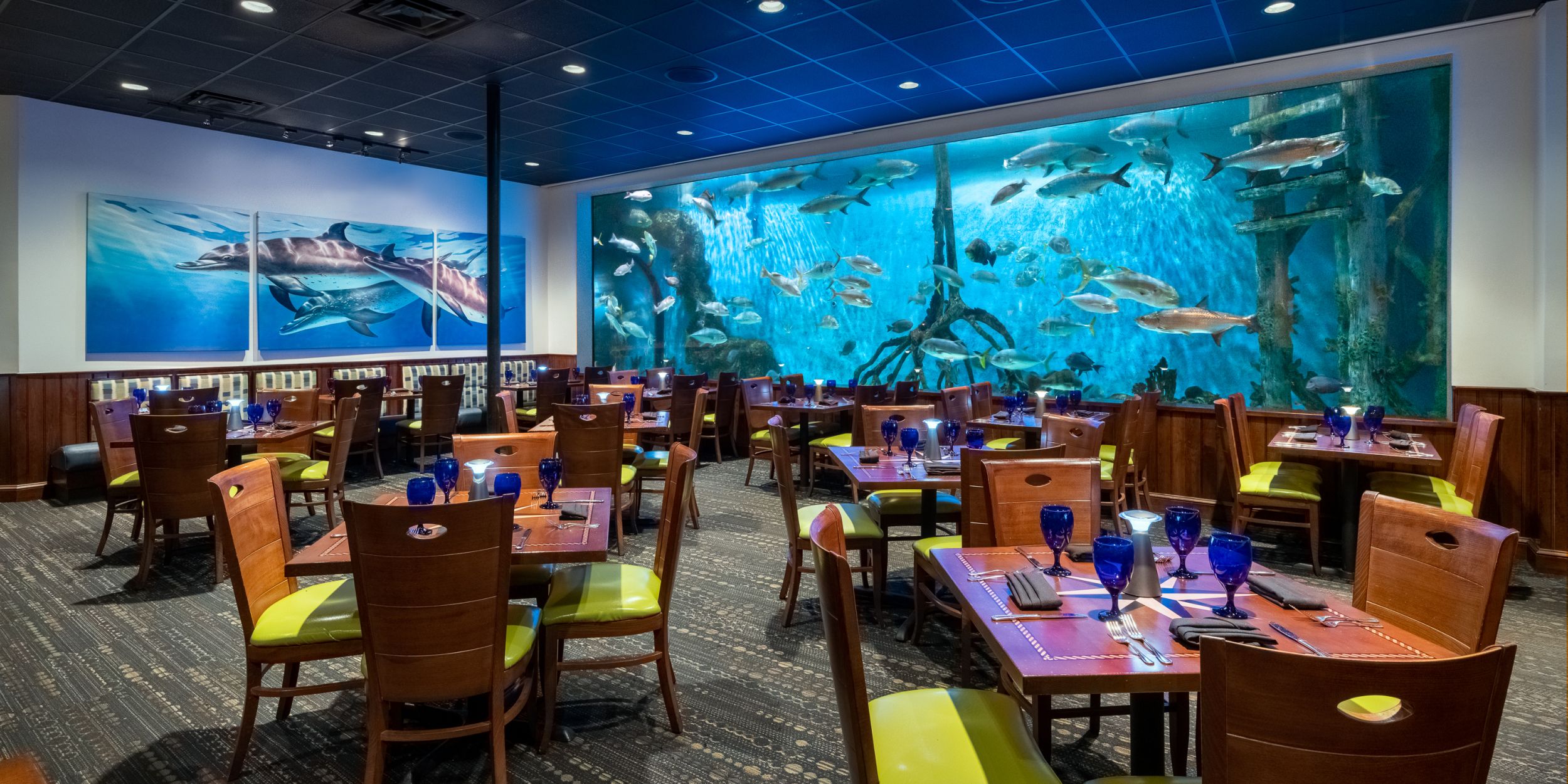 A Room With Tables And Chairs